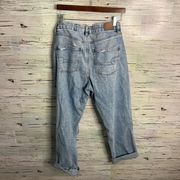 American Eagle Curvy 90s Straight Stretch Distressed Jeans Size 6 - Picture 9 of 9